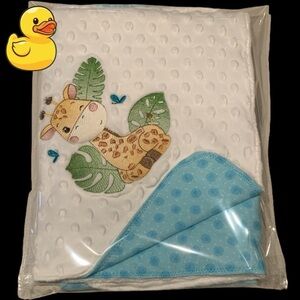 ADORABLE💙🦒BRAND NEW💙🦒handmade baby blanket